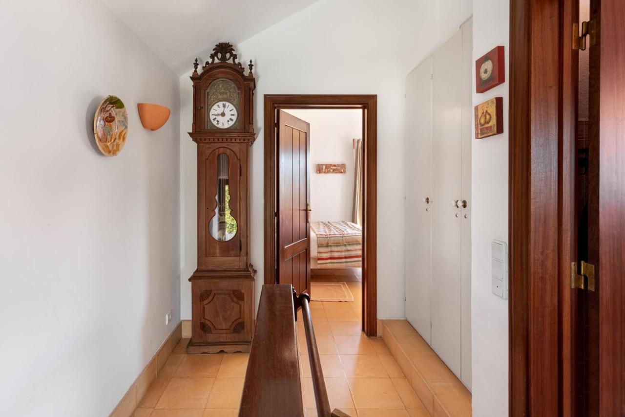 Joivy 3-Br Cottage With Terrace And Garden In Colares سينترا المظهر الخارجي الصورة