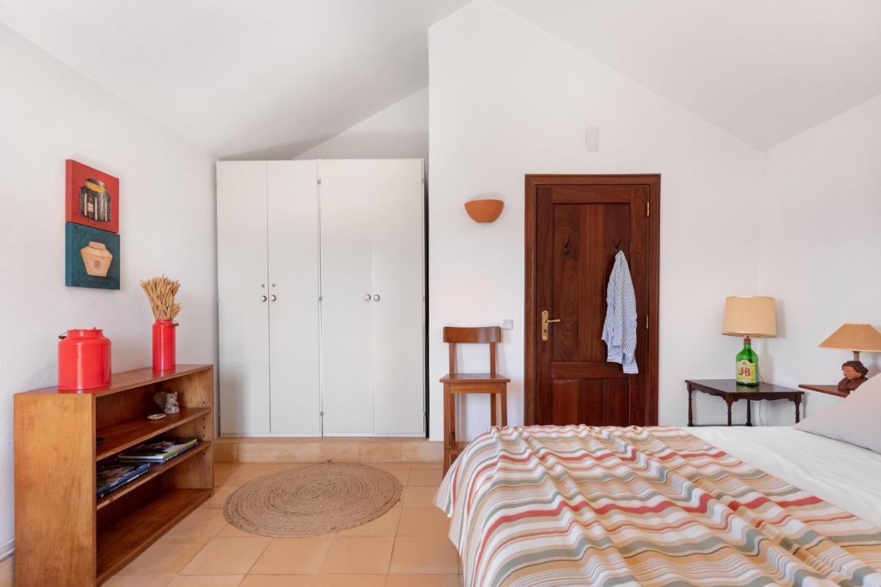 Joivy 3-Br Cottage With Terrace And Garden In Colares سينترا المظهر الخارجي الصورة